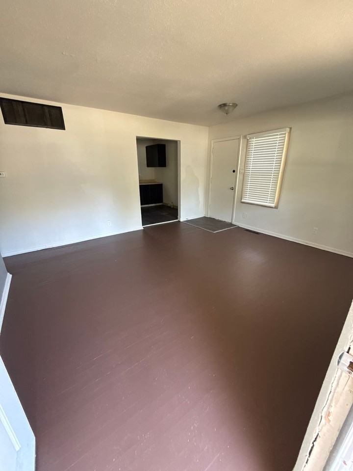 3209 Se Girard St - Photo 2 of 16