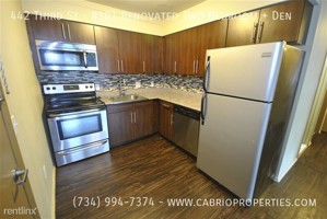 featured image of 442 3rd St