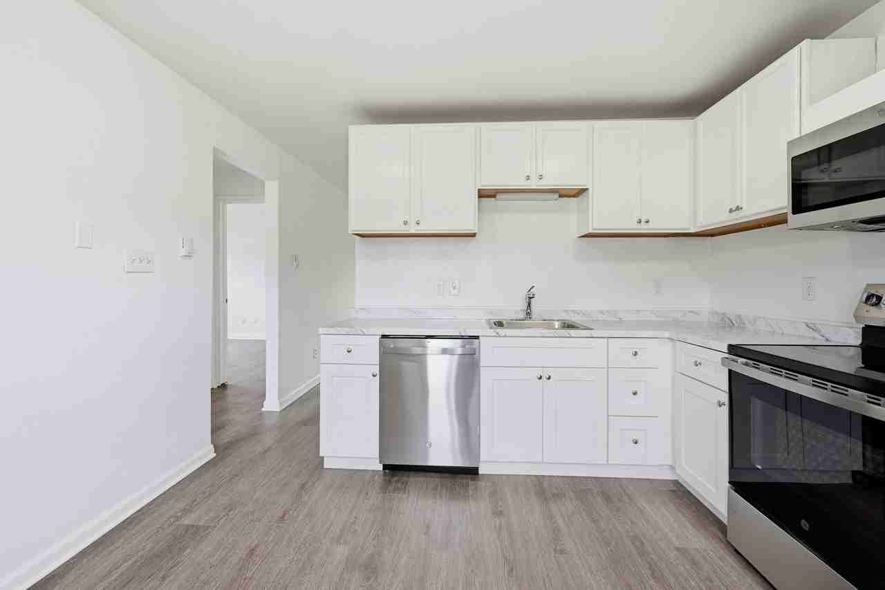 503 S Austin St #516 - Photo 5 of 14