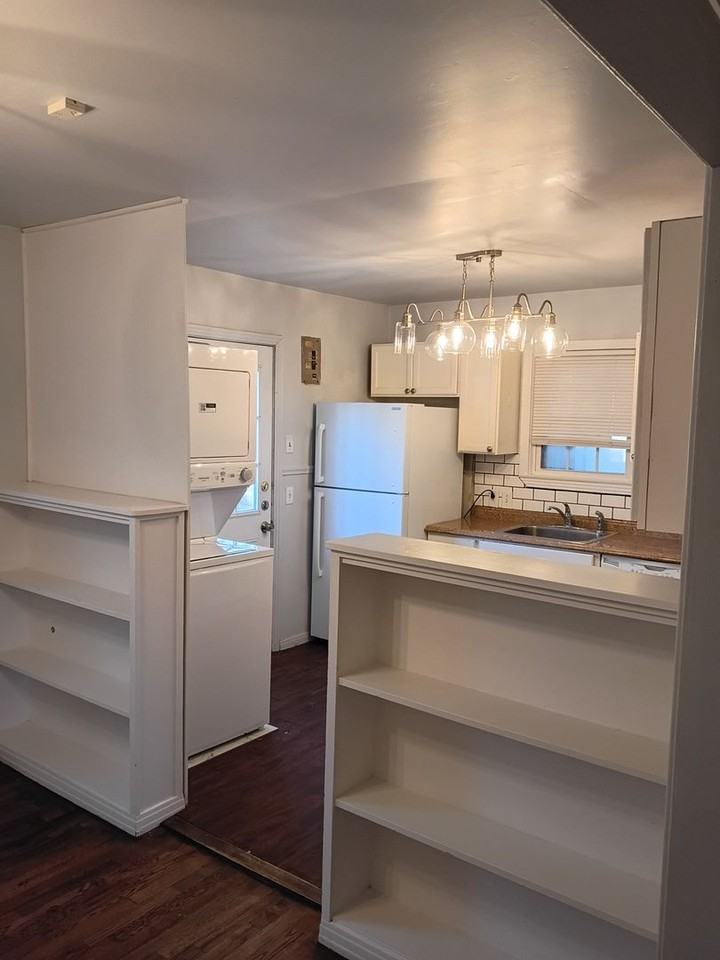 2609 28th St - Photo 7 of 13