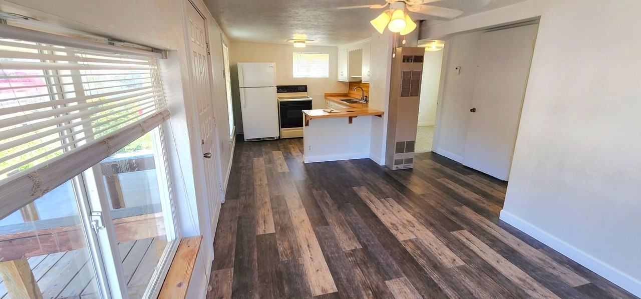4337 Opal Ave - Photo 3 of 13
