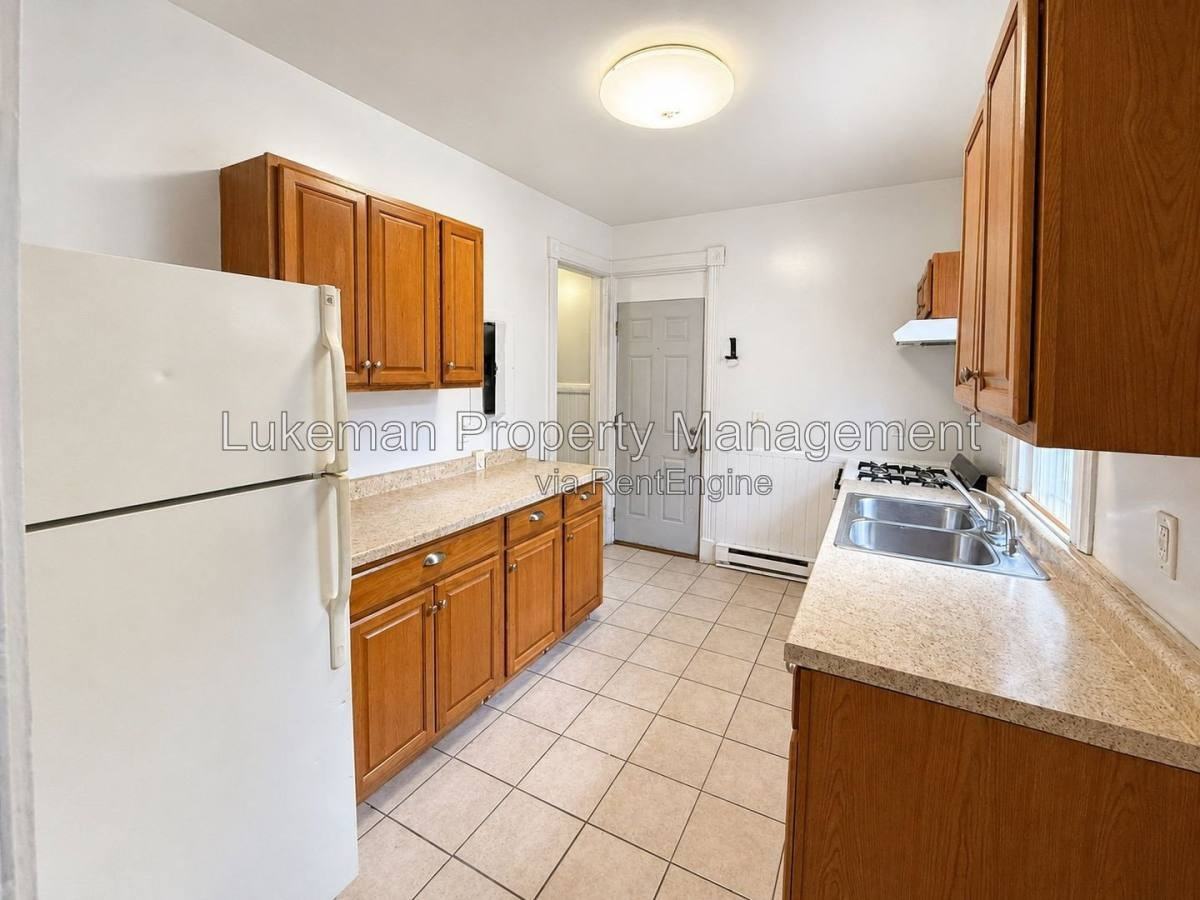 525 Minor Ave #3 - Photo 2 of 8
