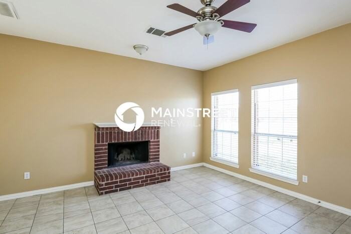 1538 Prescott Dr - Photo 2 of 17