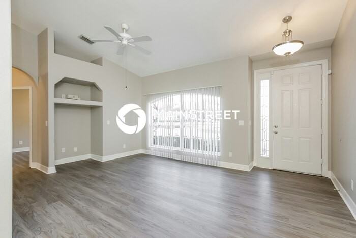 2406 Cleo St - Photo 2 of 16