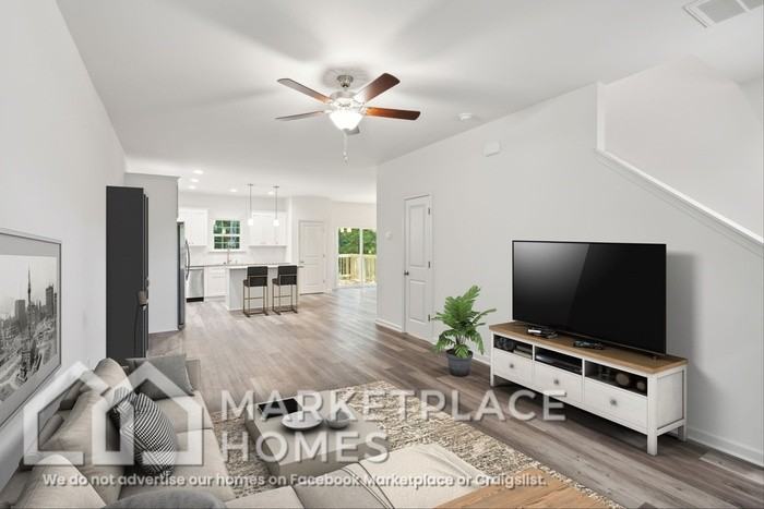 3715 Oakwood Rd - Photo 7 of 36