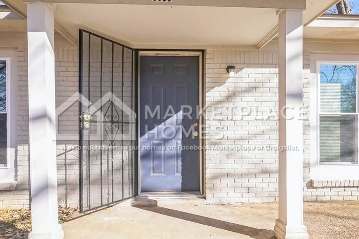 5800 Laurie Dr - Photo 4 of 23