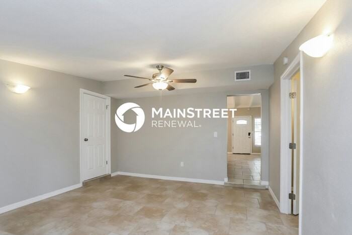 800 62nd Pl S - Photo 2 of 16