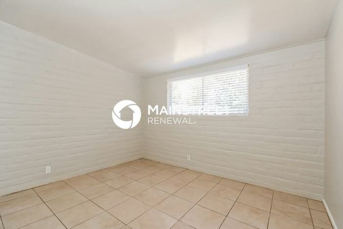 7902 E Scarlett St - Photo 7 of 16