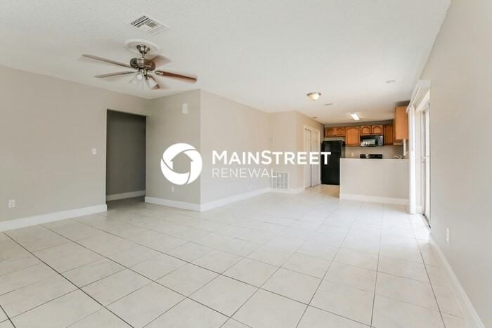 432 Perry Ave - Photo 3 of 15
