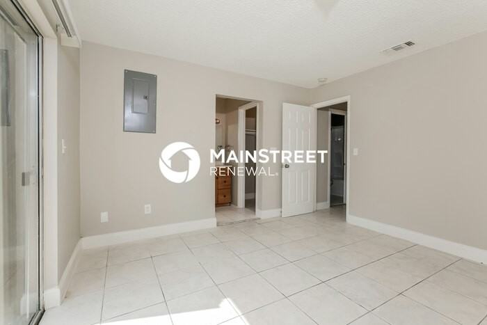 432 Perry Ave - Photo 7 of 15