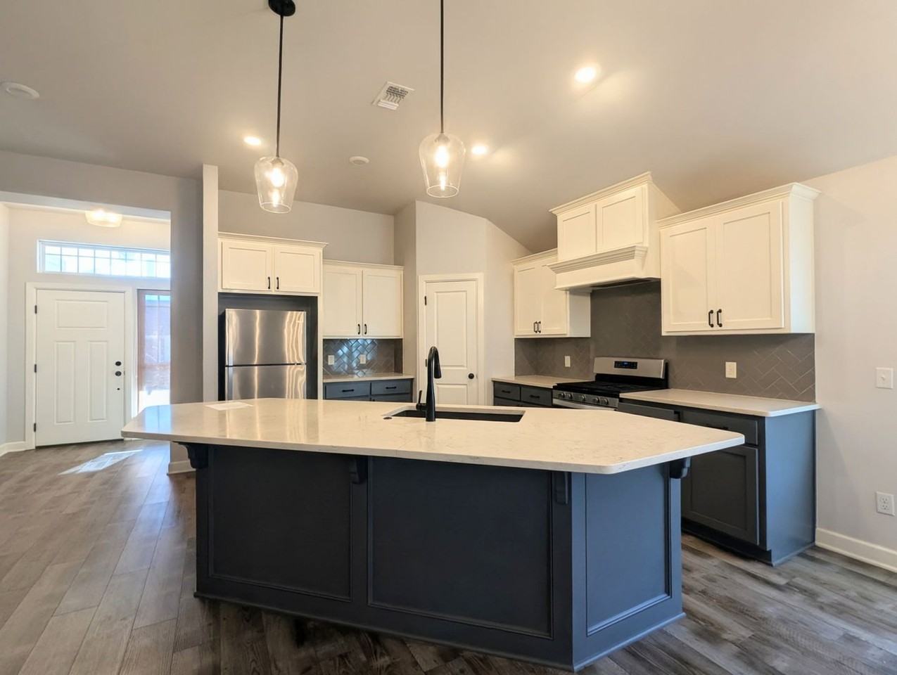 3125 Red Cedar Way - Photo 6 of 21