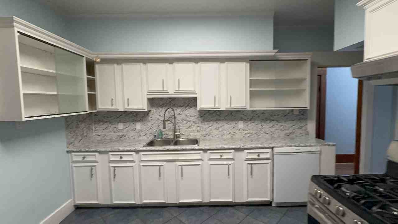 306 Esmond Avenue - Photo 4 of 14