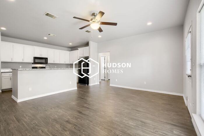 101 Pharm Hills Rd #904 - Photo 5 of 14