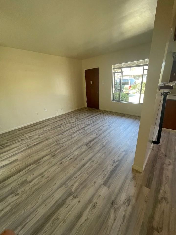 415 E Puente St - Photo 5 of 10