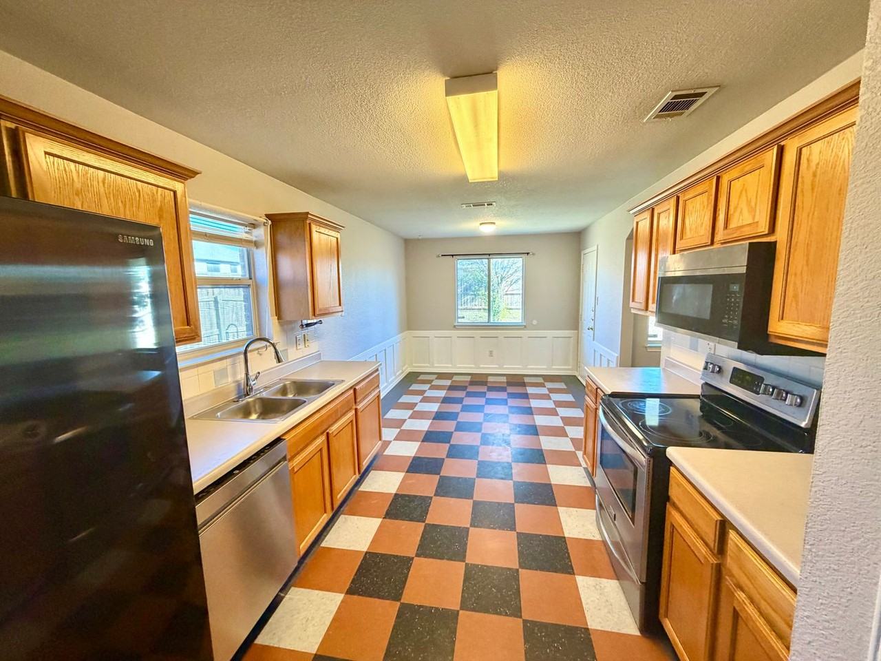 3509 Bugle Dr - Photo 2 of 22