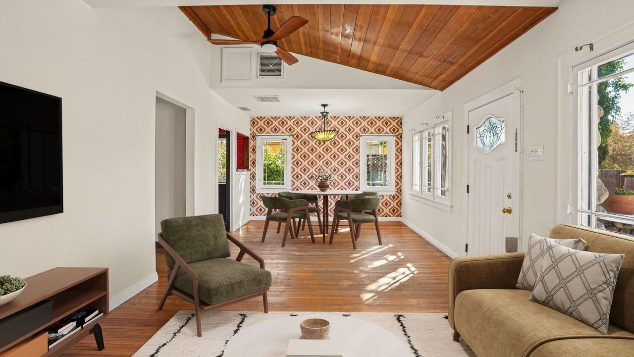11213 Tiara St - Photo 3 of 44