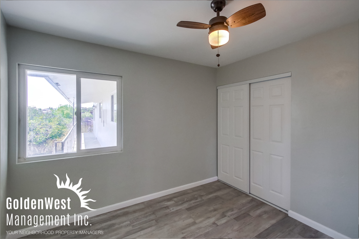 3211 Euclid Ave #B - Photo 7 of 12