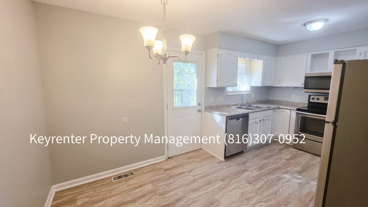 1407 Se 19th St - Photo 7 of 29