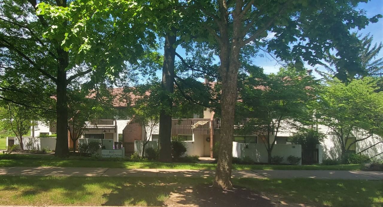 803 Stratford Dr - Photo 4 of 14