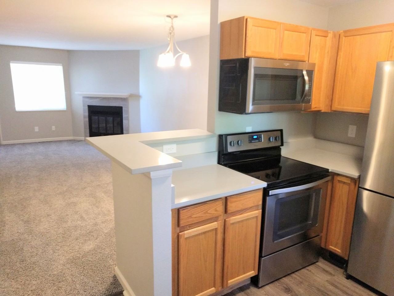 2276 S Pitkin Way #F - Photo 3 of 28