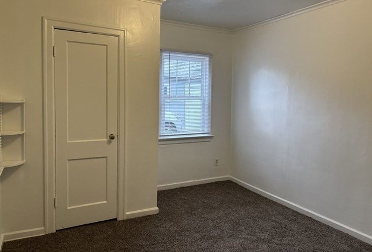 840 Hoyt St Se - Photo 6 of 16