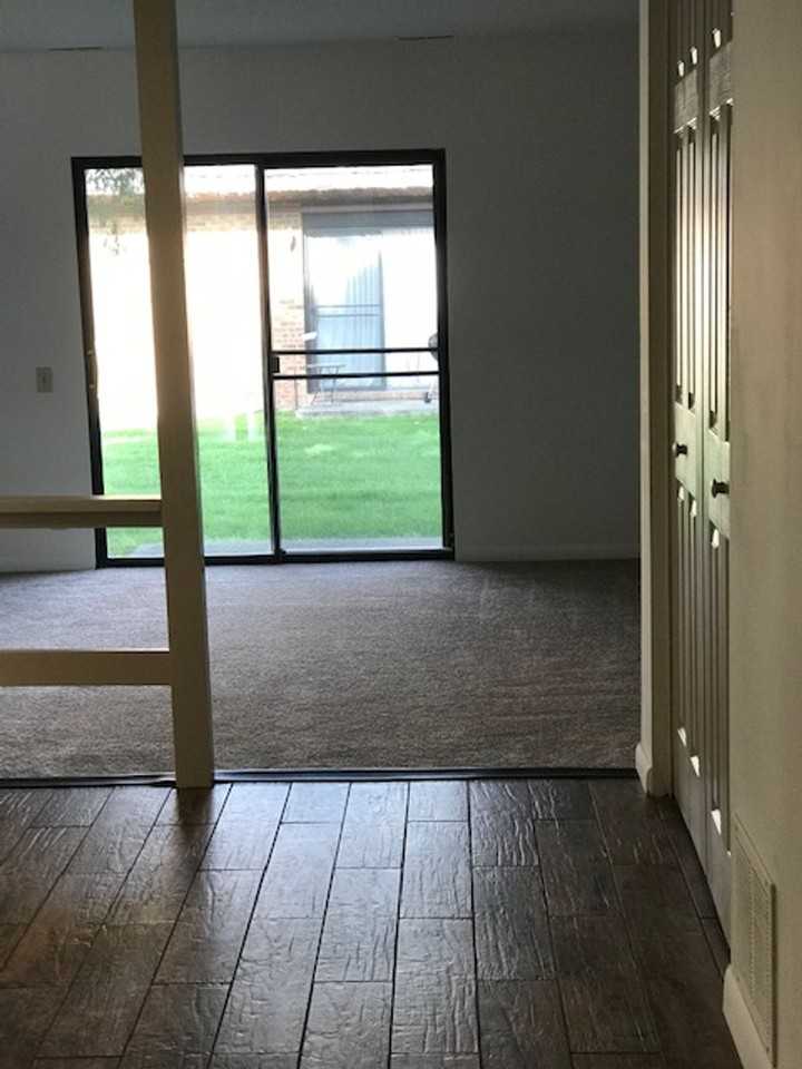 Hampton Estates Townhomes - Photo 5 of 13