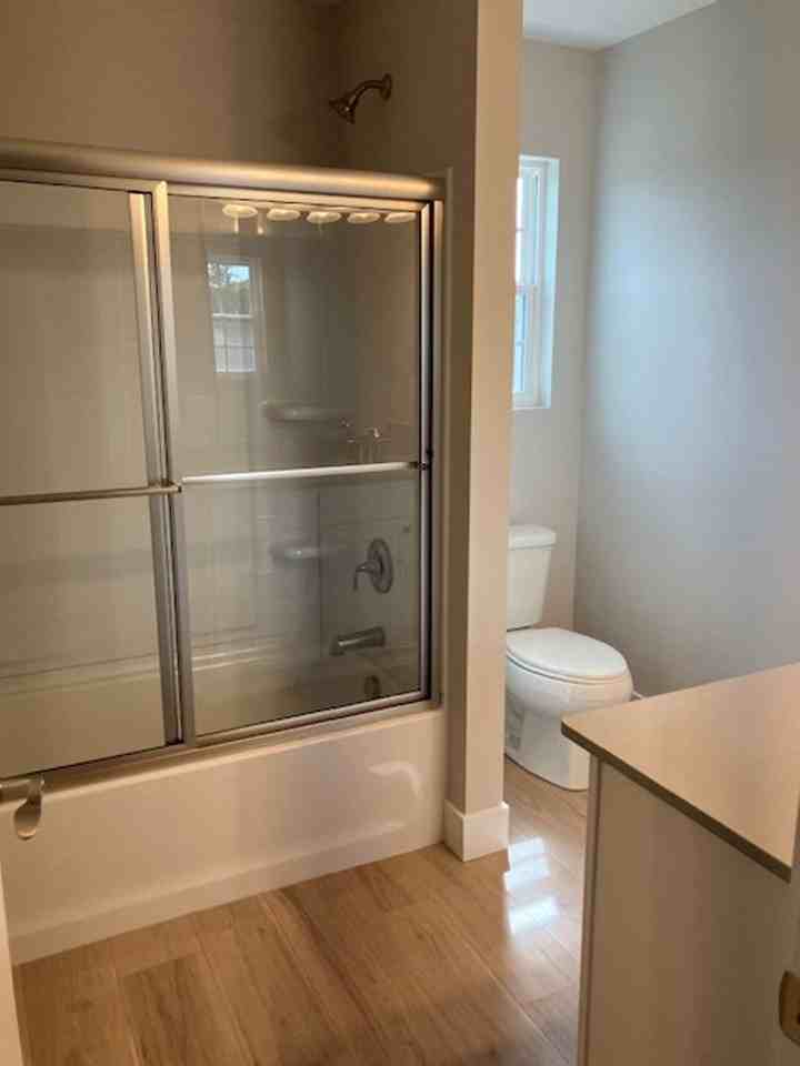 425 Clark St - Photo 7 of 21