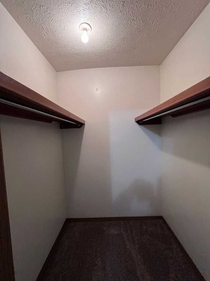 427 S Silverwood Ln #6 - Photo 6 of 12