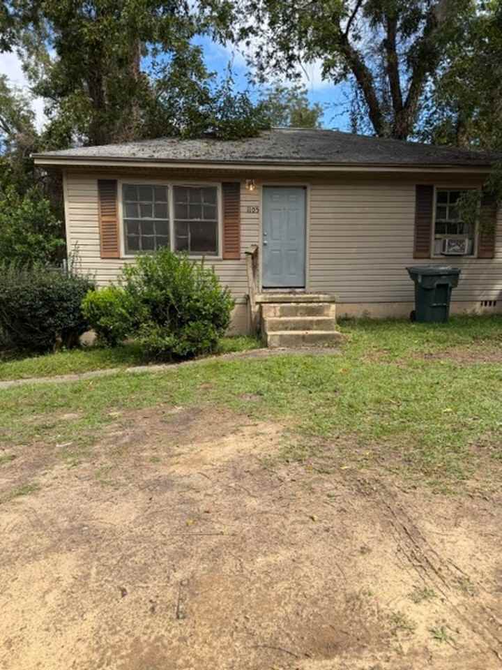 1105 Barton Dr - Photo 6 of 7