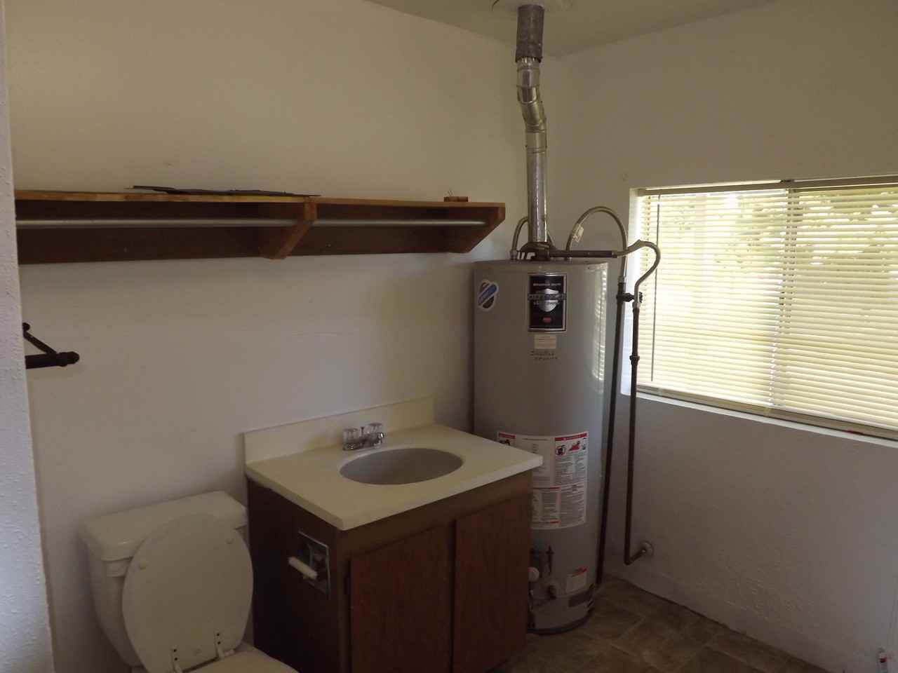 8201 S Ainsworth Ave - Photo 7 of 16