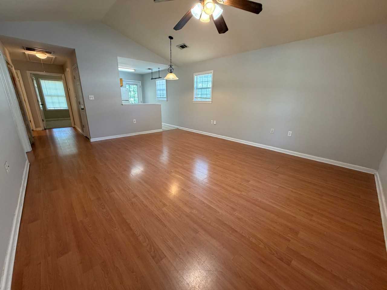624 Pennington Ave Sw - Photo 2 of 12