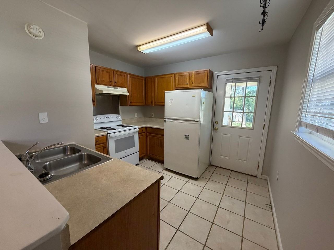 624 Pennington Ave Sw - Photo 4 of 12