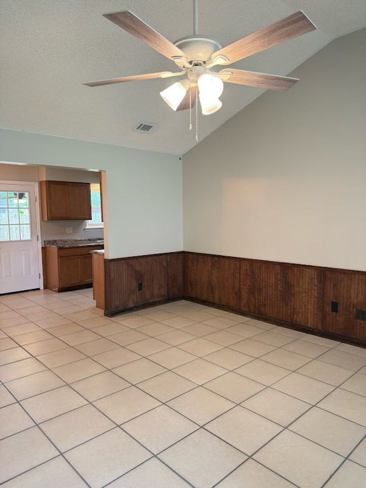 118 Castle Oak Ct - Photo 3 of 23
