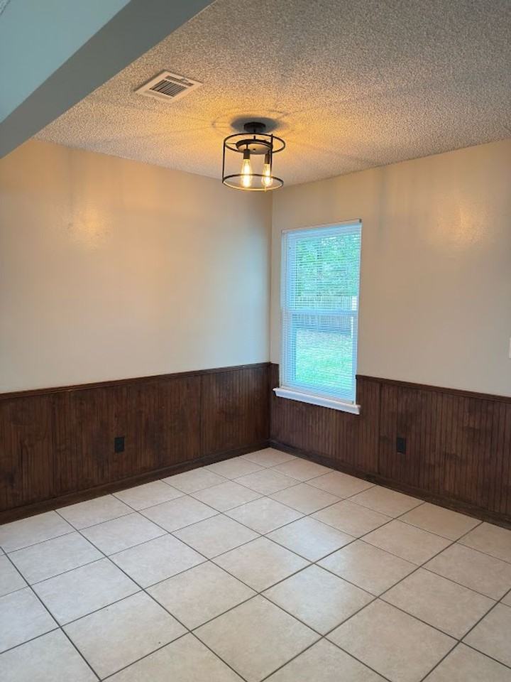 118 Castle Oak Ct - Photo 5 of 23