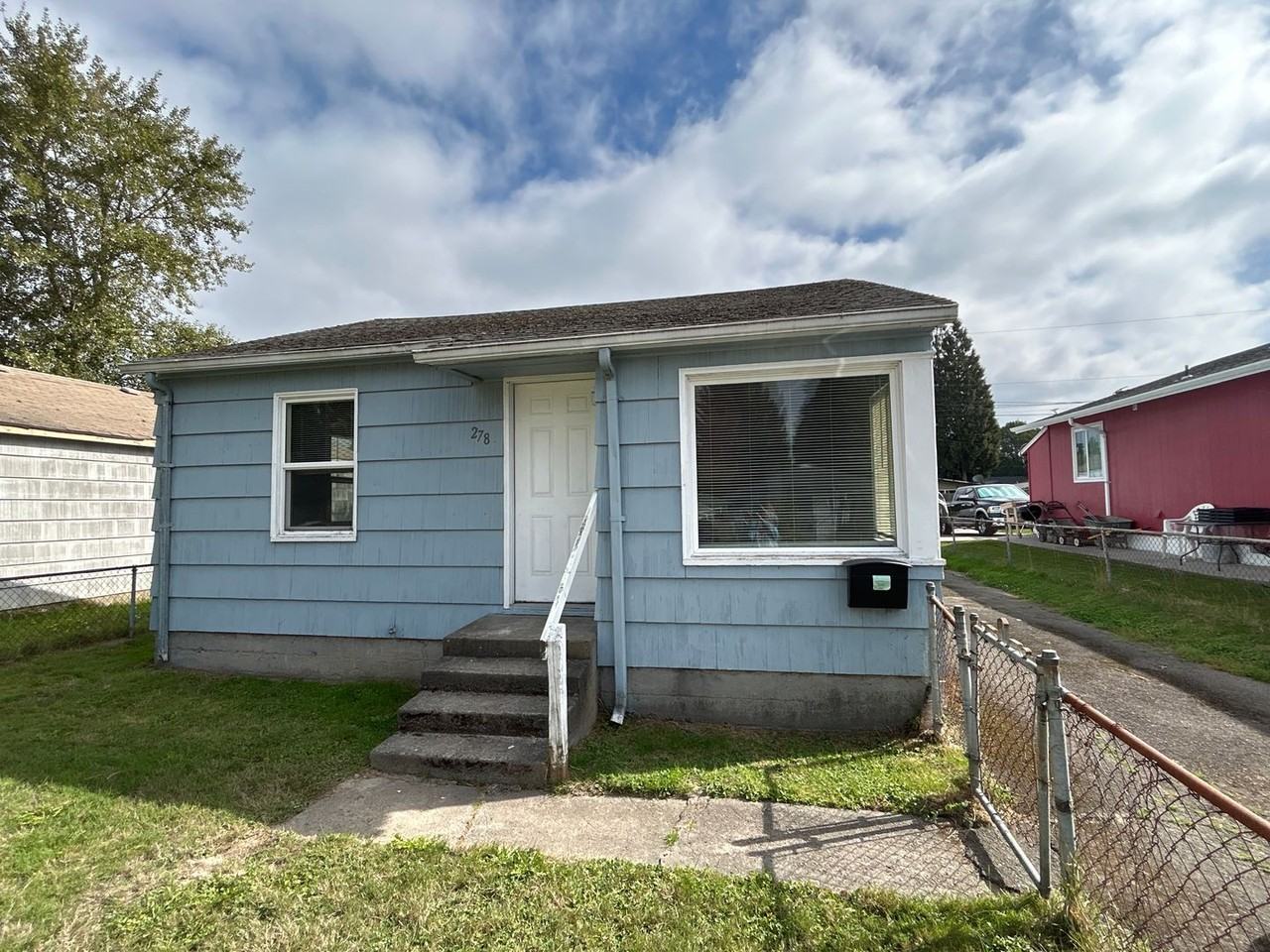 278 Beech St - Photo 2 of 11