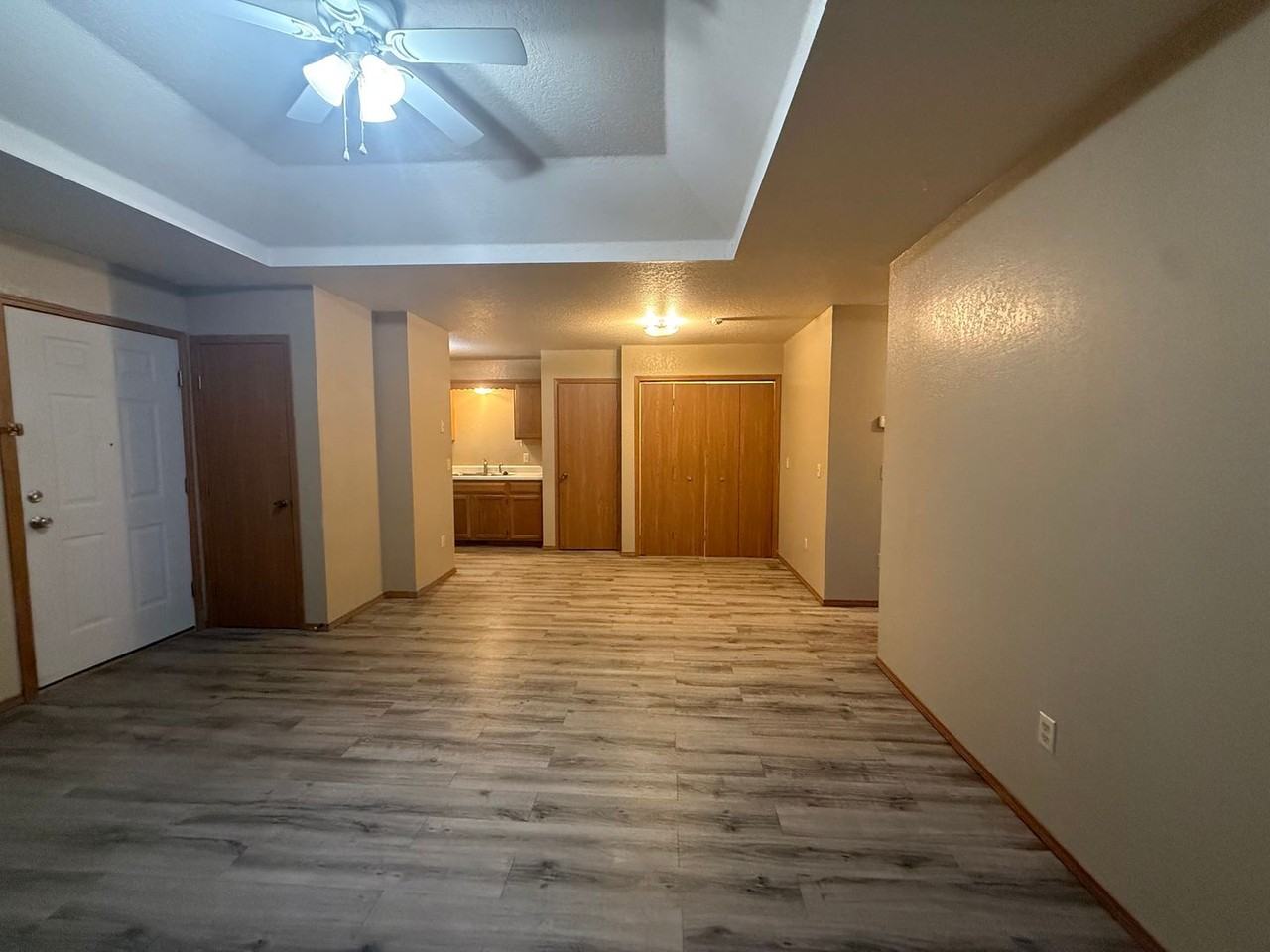 2862 S Meadowbrook Ave #1 - Photo 3 of 11