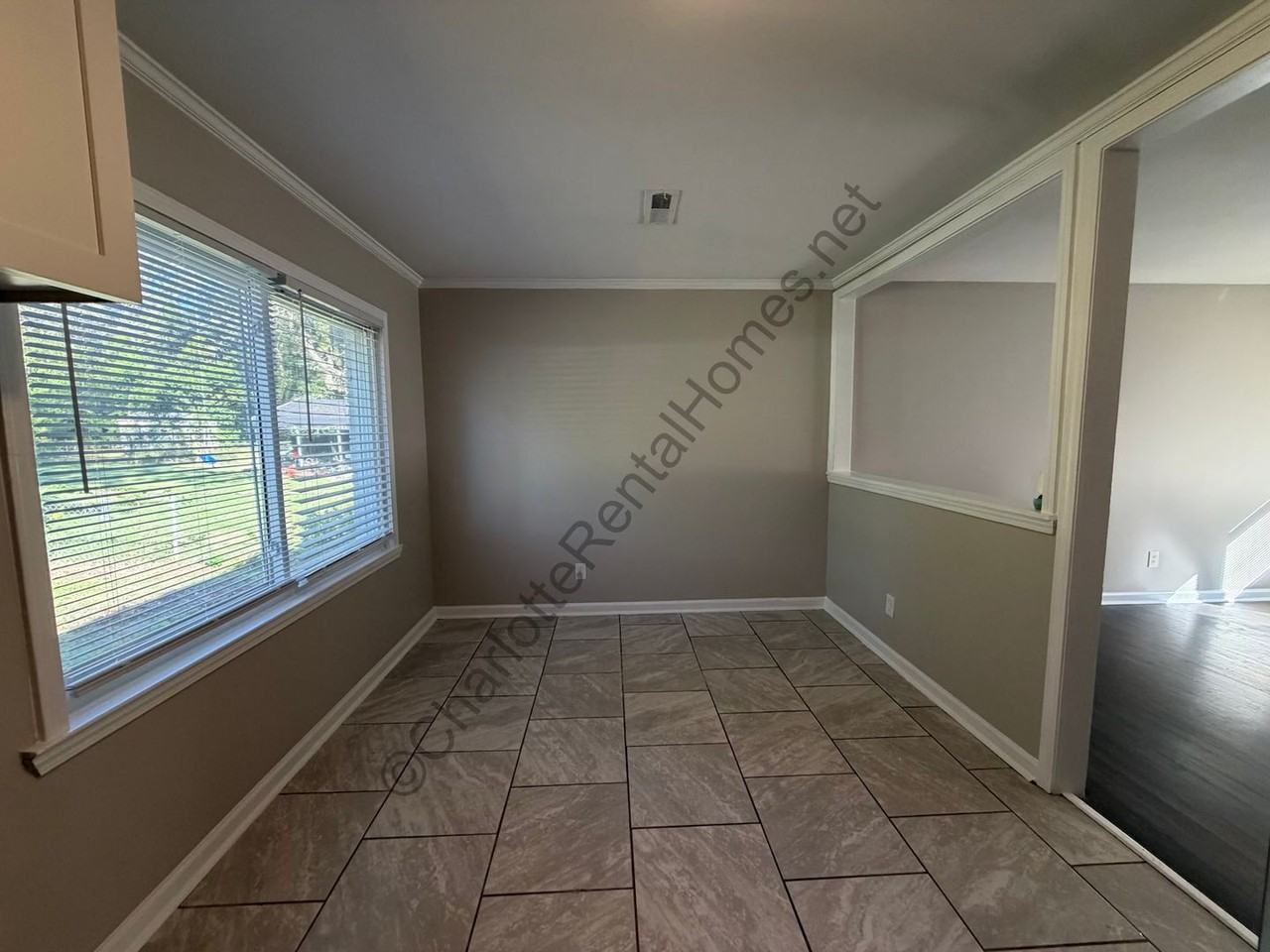 9639 Feldbank Dr - Photo 6 of 11