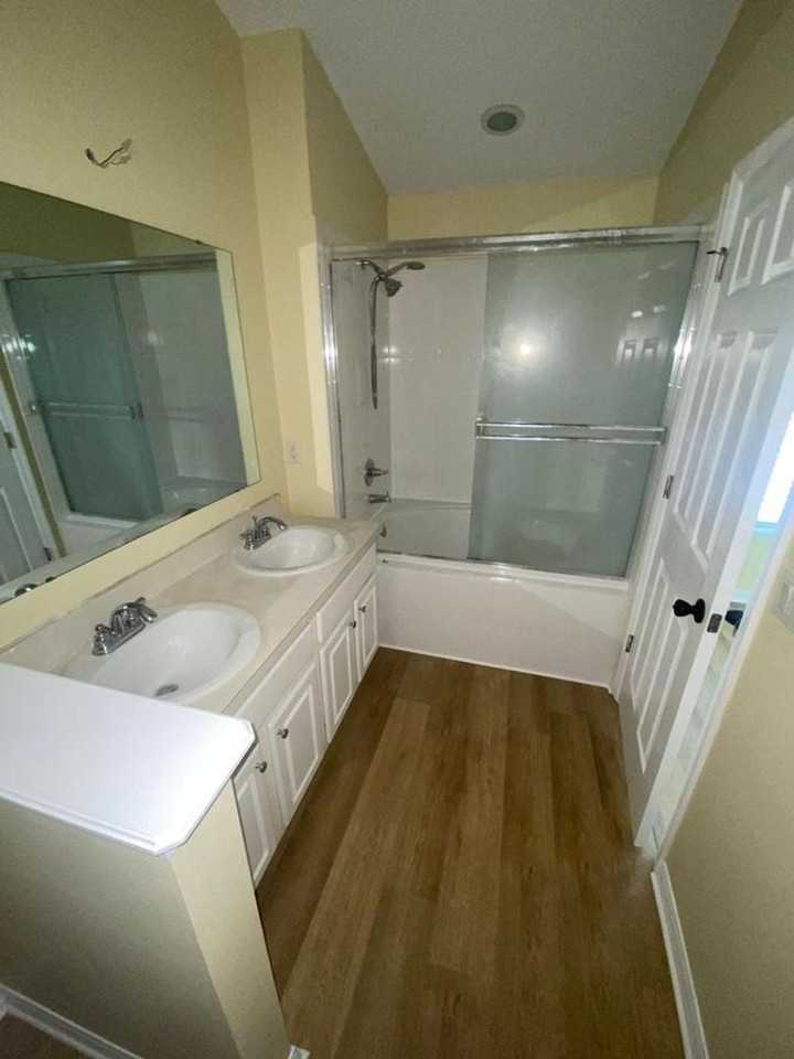 13018 Langstaff Dr - Photo 6 of 26