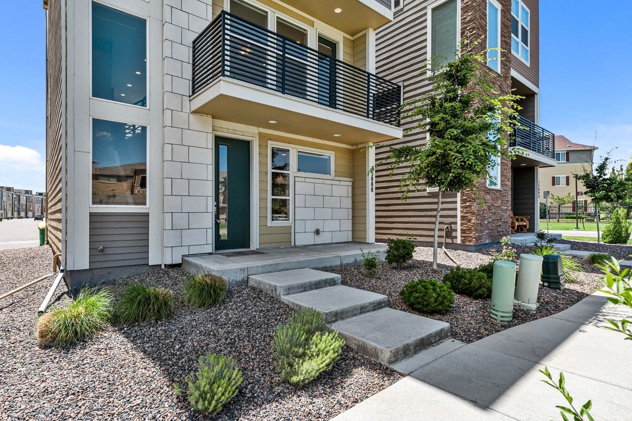 15888 E Broncos Pl - Photo 3 of 28