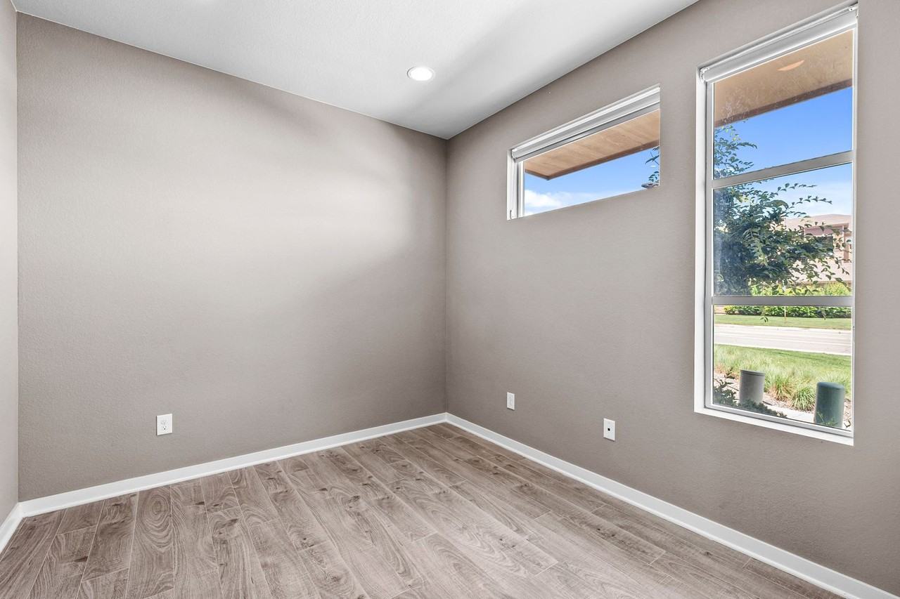 15888 E Broncos Pl - Photo 6 of 28