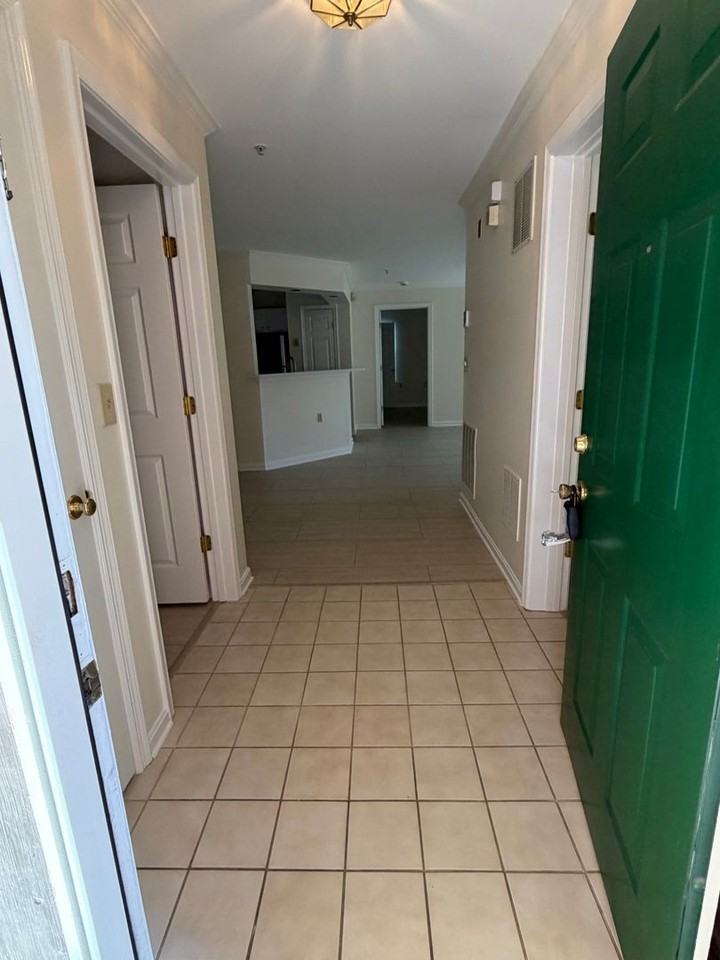 13100 Millhaven Pl #10J - Photo 5 of 40