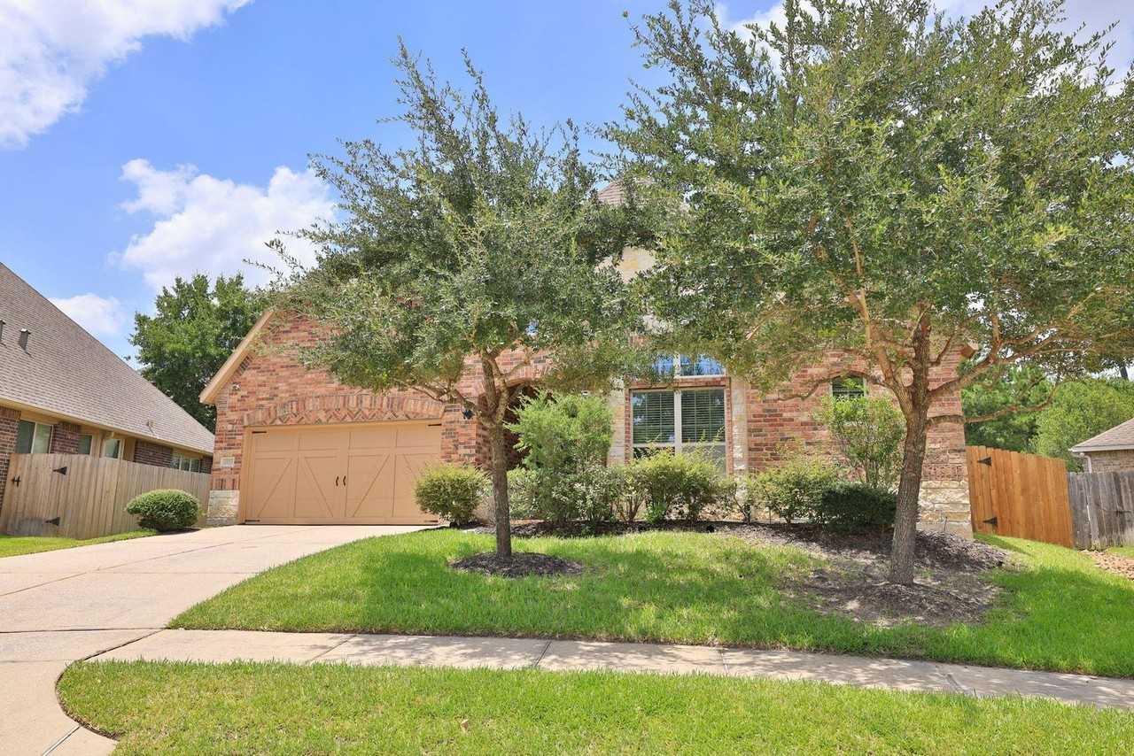 23311 Preserve View Cir - Photo 3 of 46