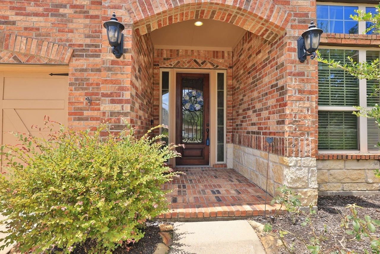 23311 Preserve View Cir - Photo 7 of 46