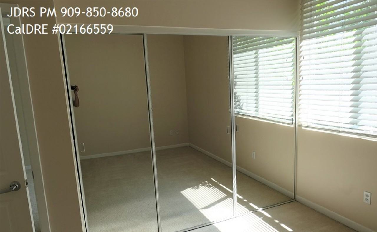 160 S Hudson Ave #304 - Photo 4 of 10