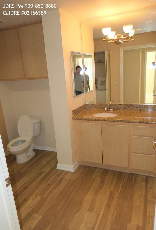 160 S Hudson Ave #304 - Photo 7 of 10