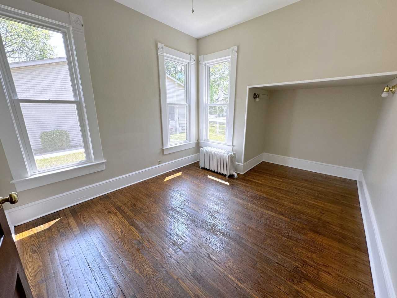 1601 S 8th St #1 - Photo 3 of 24