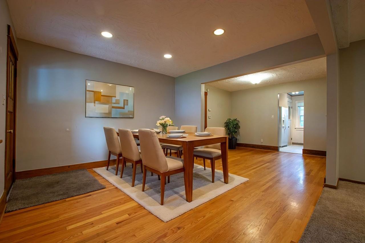 1915 S 55th St - Photo 4 of 16