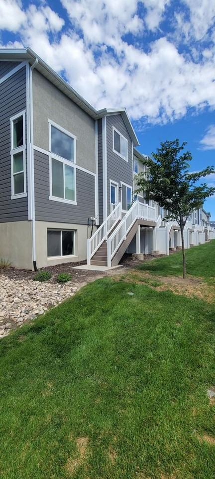 1734 N 3870 W - Photo 2 of 42