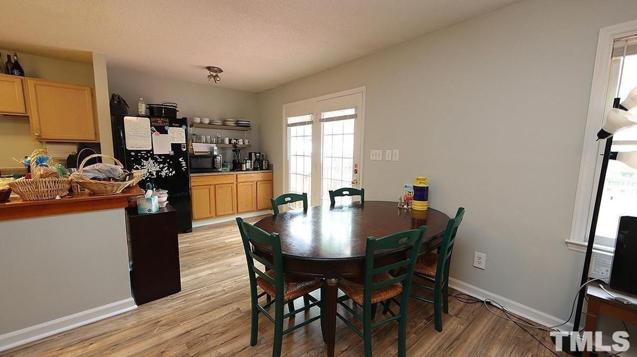 203 Laurel Ave - Photo 6 of 8