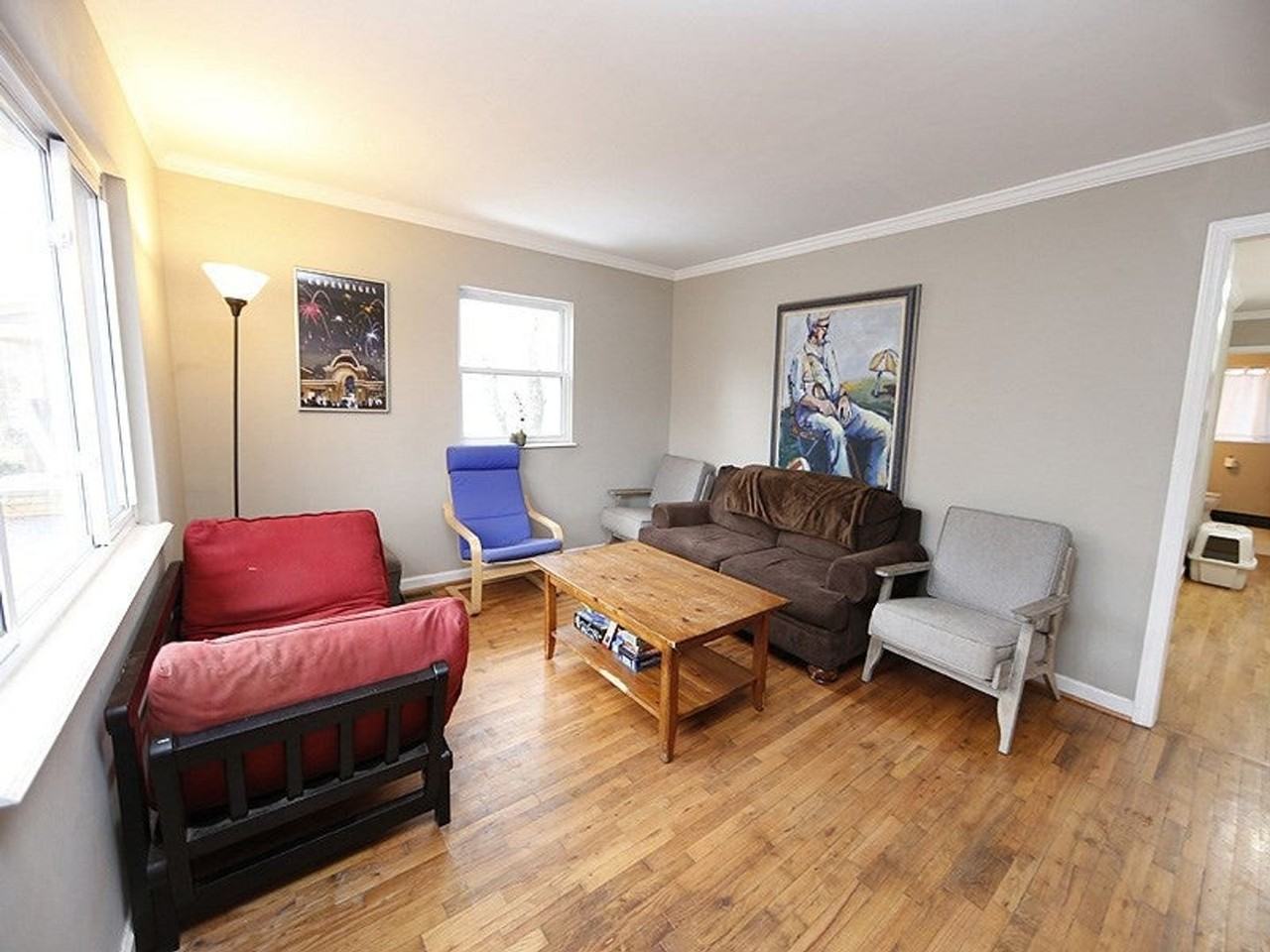 707 N Columbia St - Photo 3 of 5